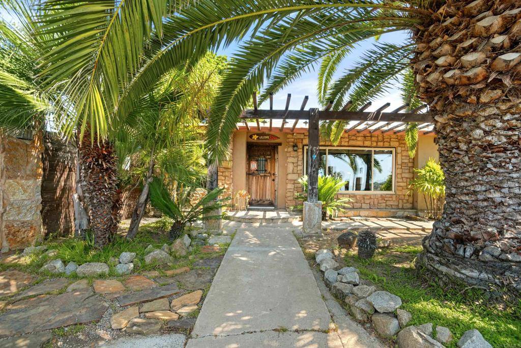 Oceanside, CA 92054,2324 Greenbrier DR