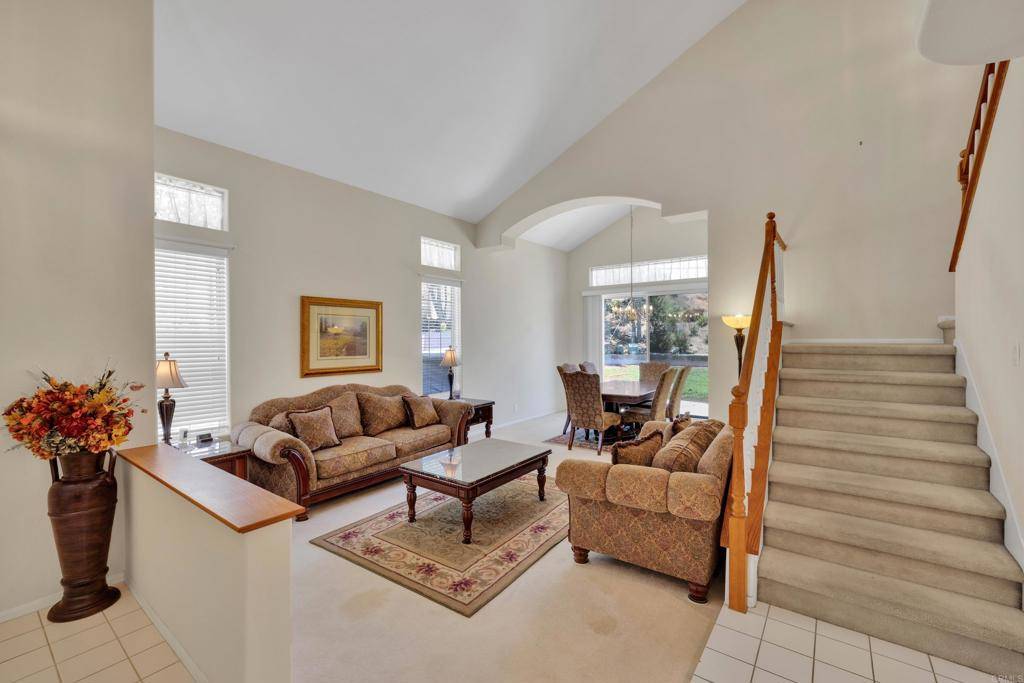 San Marcos, CA 92069,1159 Avenida Azul
