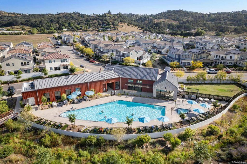 Valley Center, CA 92082,28003 Harvest CT