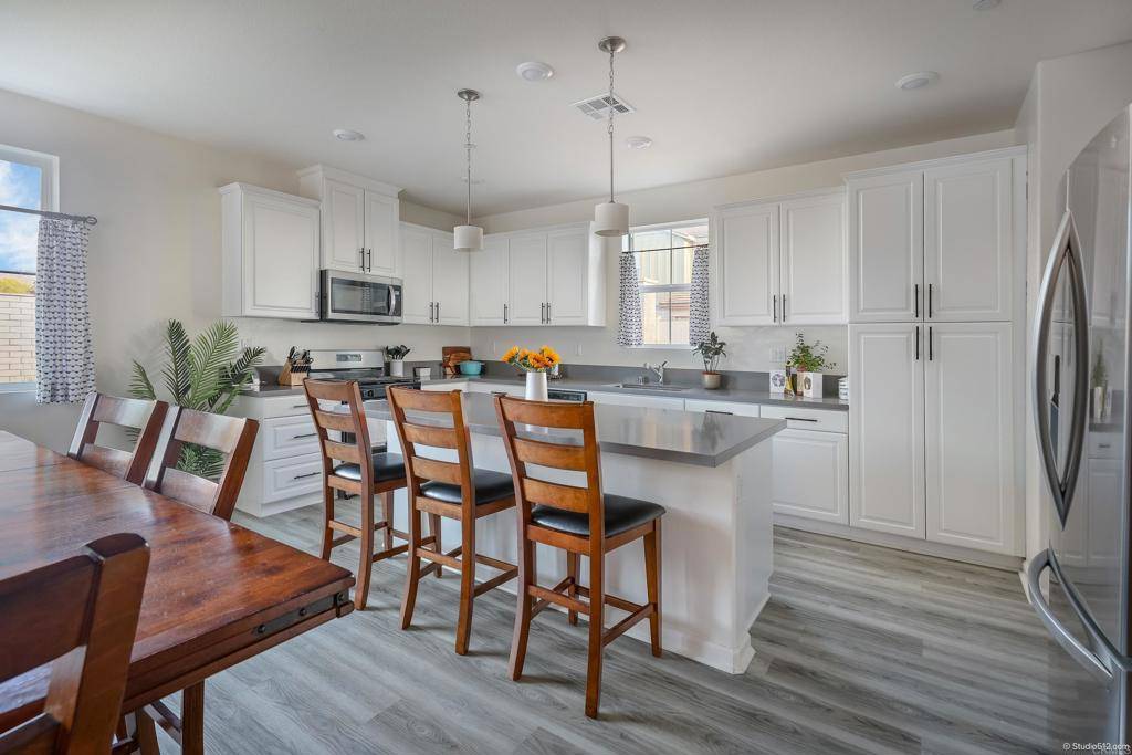Valley Center, CA 92082,28003 Harvest CT