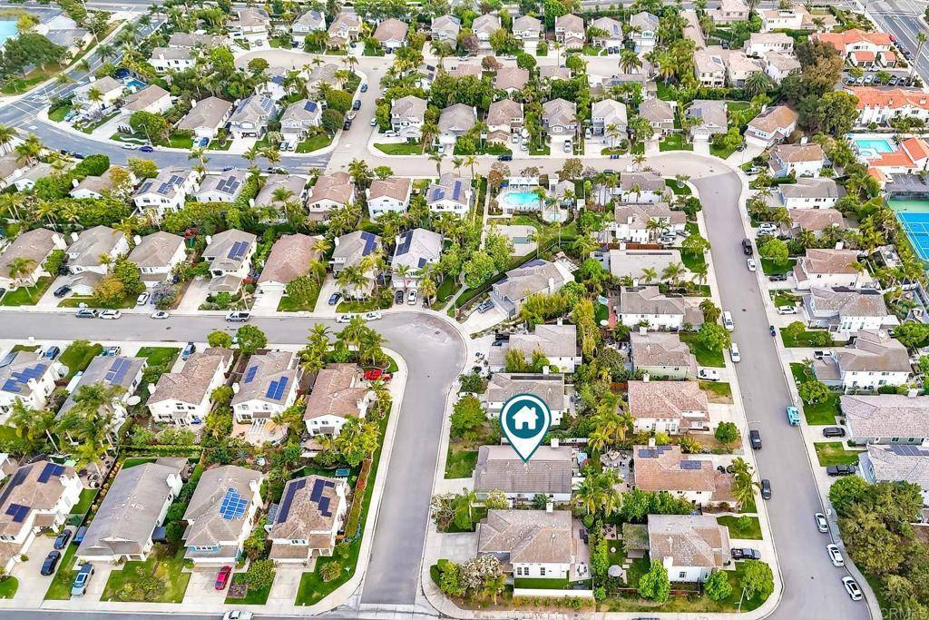 Carlsbad, CA 92011,6707 Ketch Way