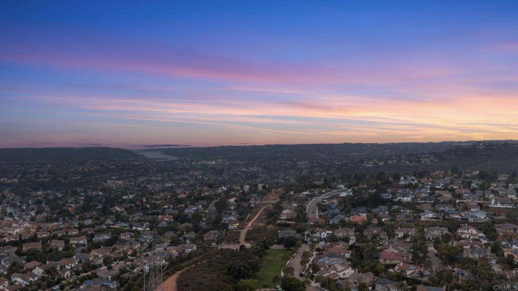 Carlsbad, CA 92009,3474 Camino Cereza