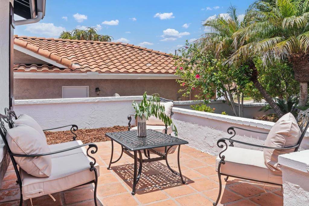 Carlsbad, CA 92010,2663 Sutter St