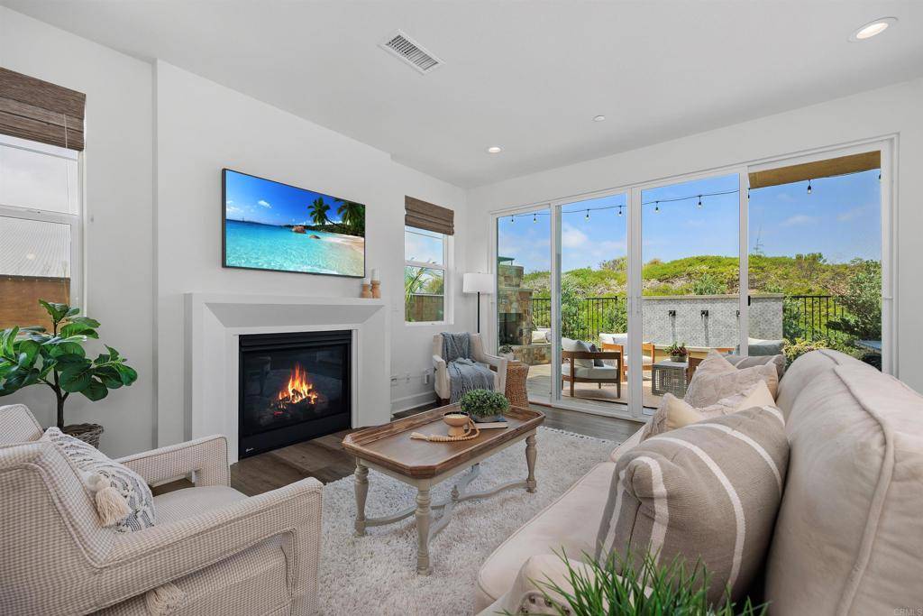 Carlsbad, CA 92010,3002 Villeta Ave