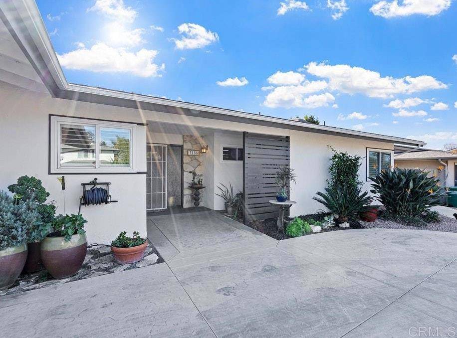 Carlsbad, CA 92008,3185 Monroe ST