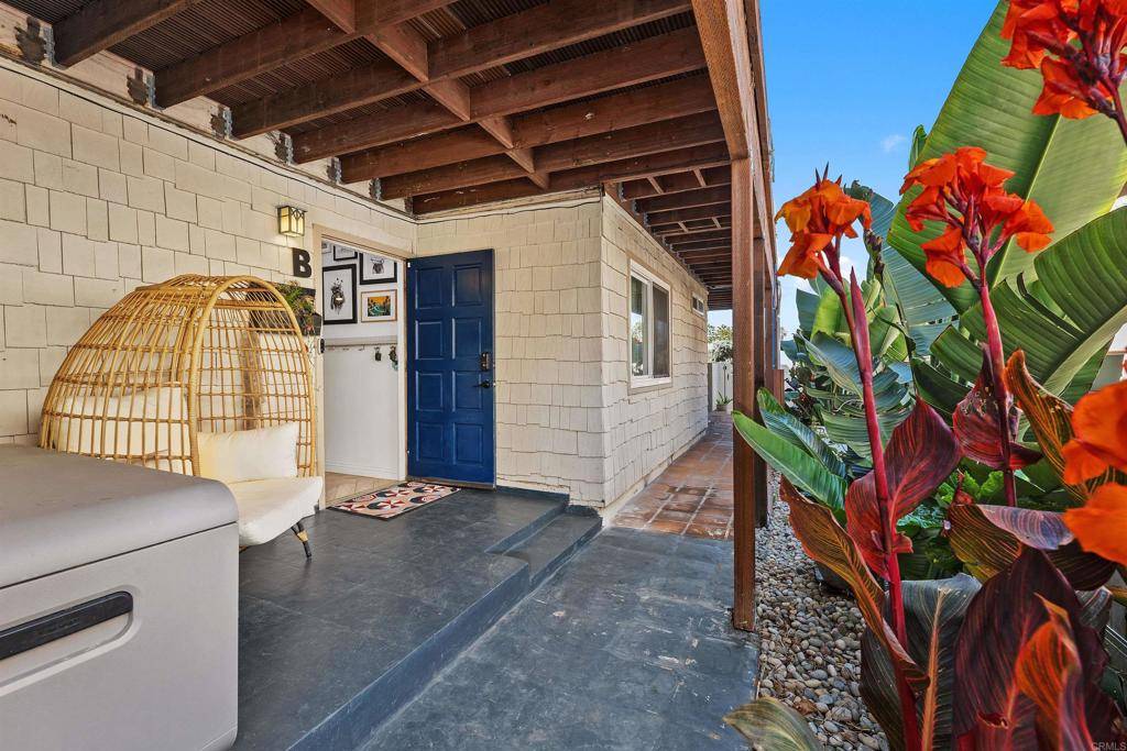 San Diego, CA 92107,5152 Brighton AVE