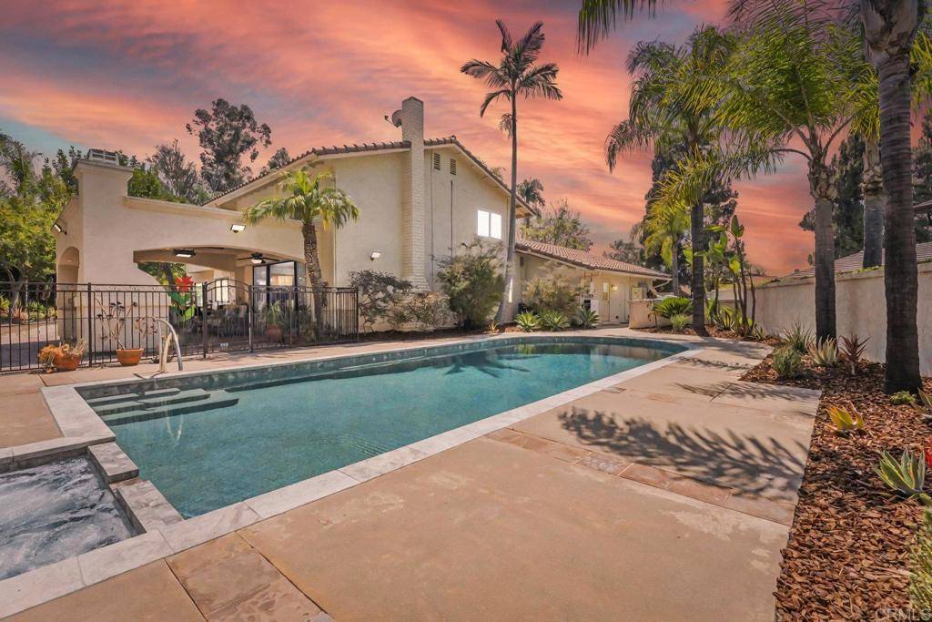 El Cajon, CA 92020,1809 Altozano DR
