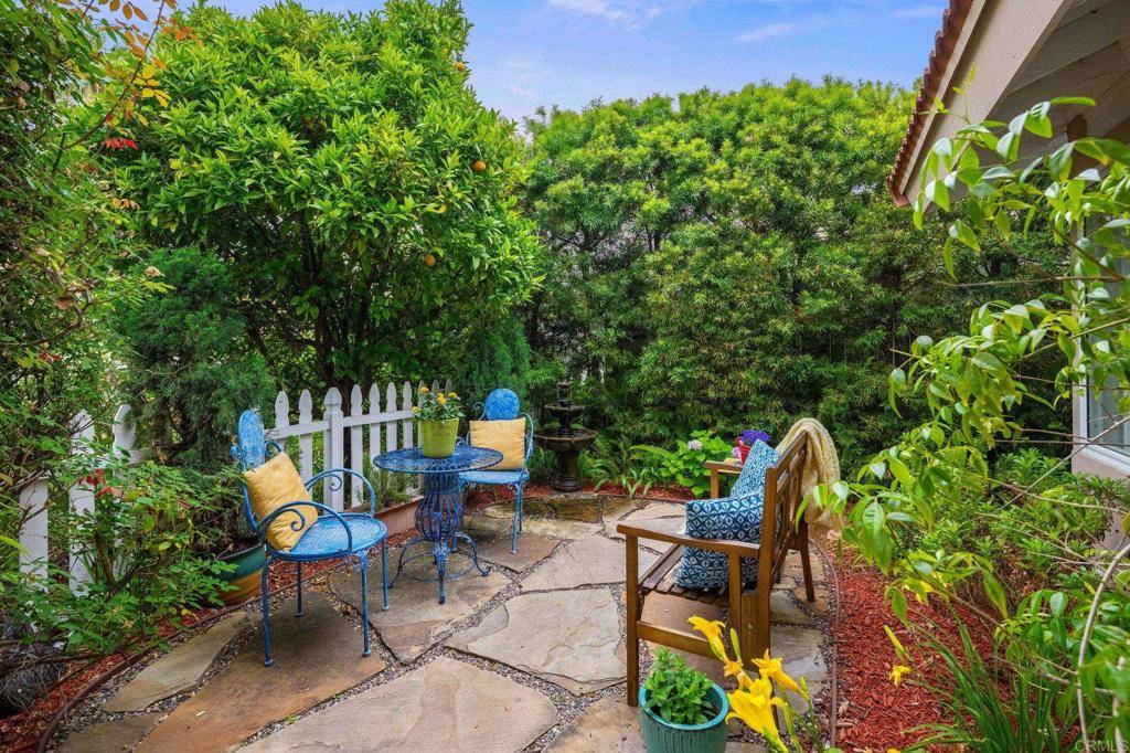 Carlsbad, CA 92009,2702 Jacaranda AVE