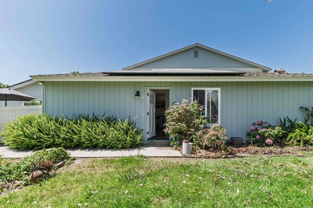 Encinitas, CA 92024,328 Countrywood Lane