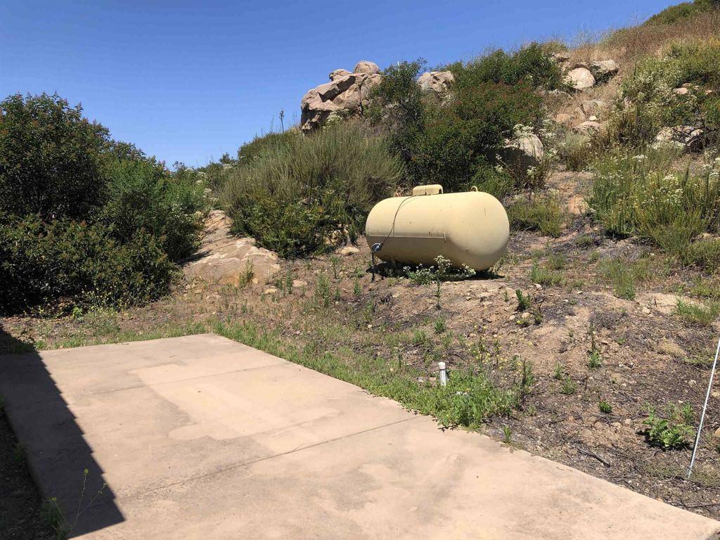 Valley Center, CA 92082,12465 Hillpoint CT