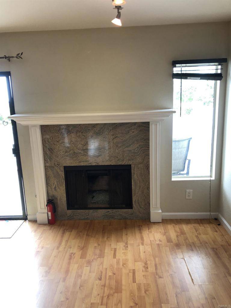 Carlsbad, CA 92011,6895 Carnation
