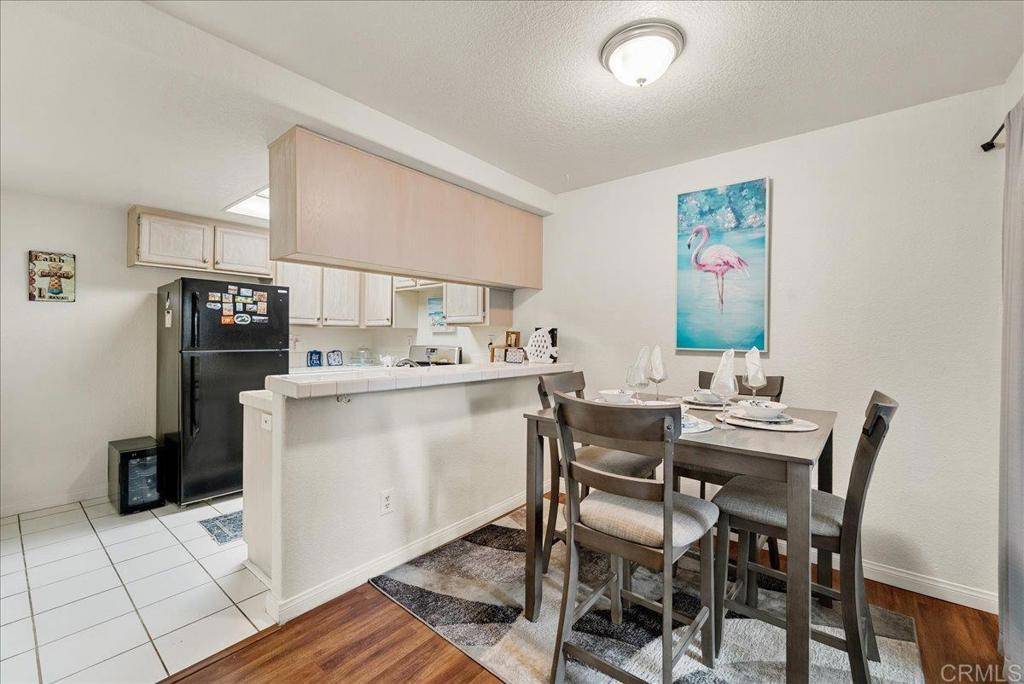 Carlsbad, CA 92009,7394 Altiva PL