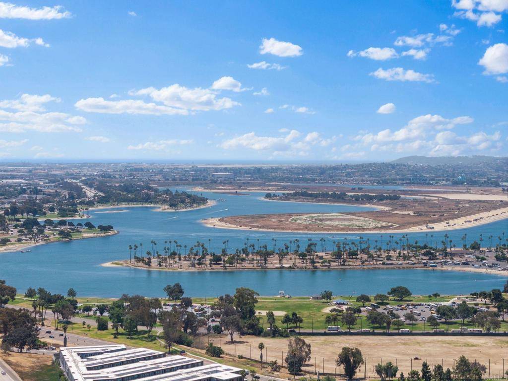 San Diego, CA 92117,3903 Cadden WAY