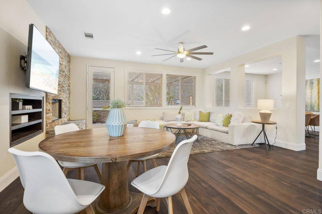 San Marcos, CA 92069,737 W Bel Esprit CIR