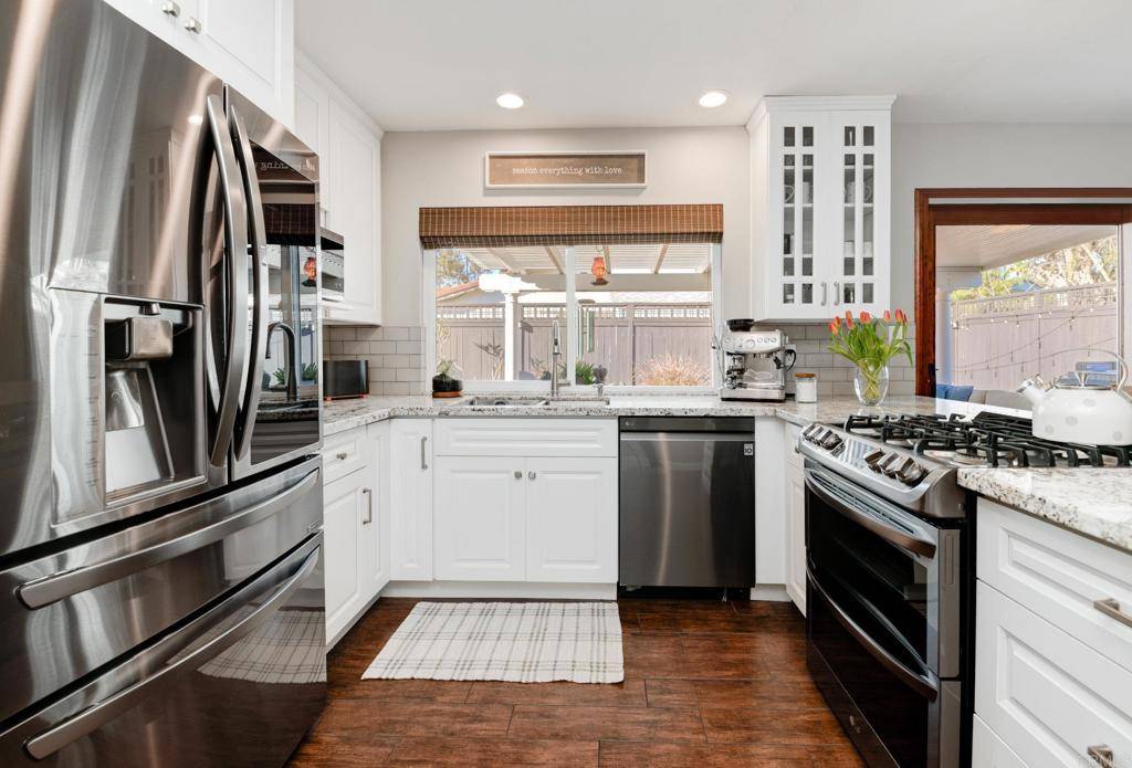San Diego, CA 92131,9947 Mesa Madera DR
