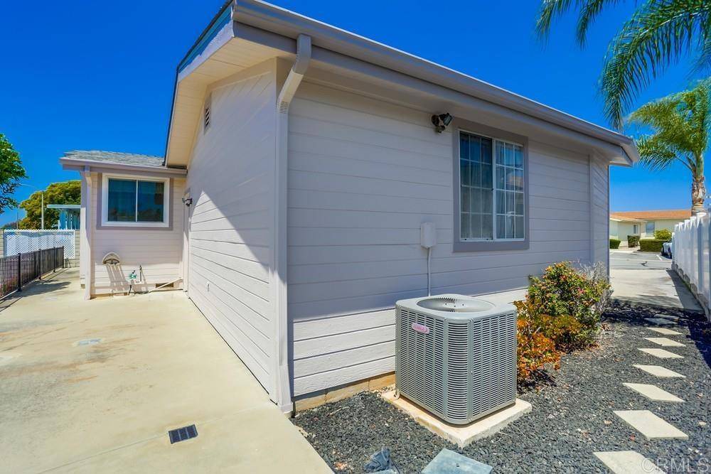 Vista, CA 92081,652 Via Santa Paulo