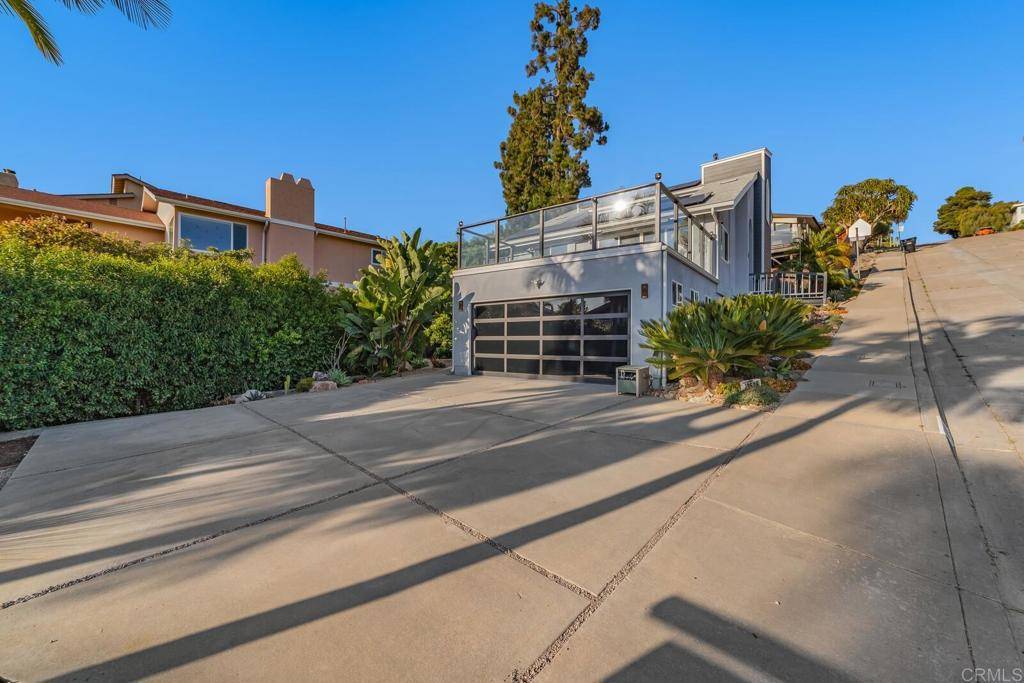 San Diego, CA 92117,3526 TICONDEROGA ST
