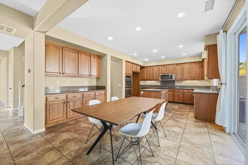 Temecula, CA 92592,32066 Red Mountain WAY