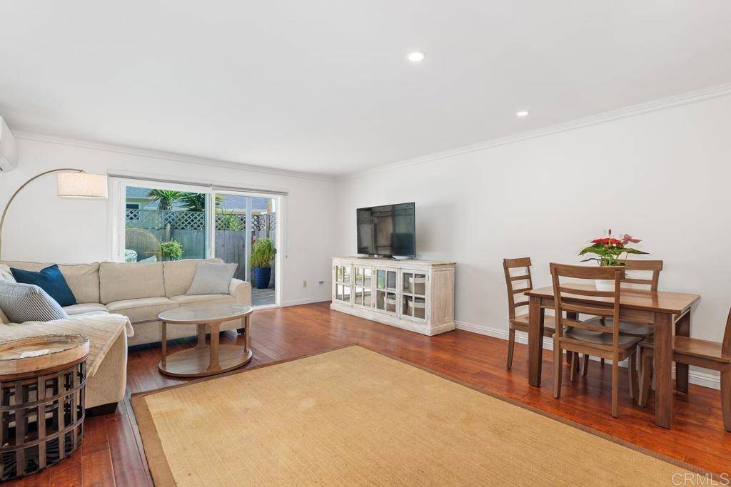 Encinitas, CA 92024,1833 Stonebrook Lane