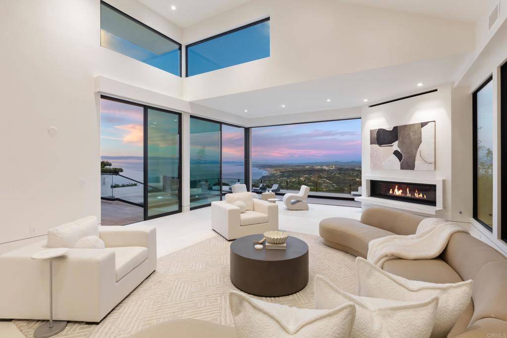 La Jolla, CA 92037,2082 Via Casa Alta