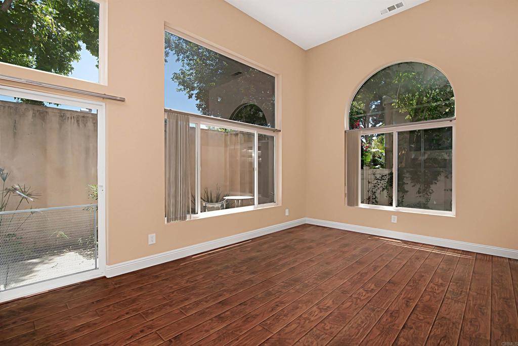 San Diego, CA 92130,12672 Carmel Country Rd #51