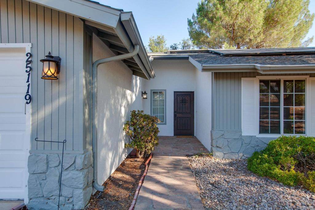 Ramona, CA 92065,25119 Como Esta CT