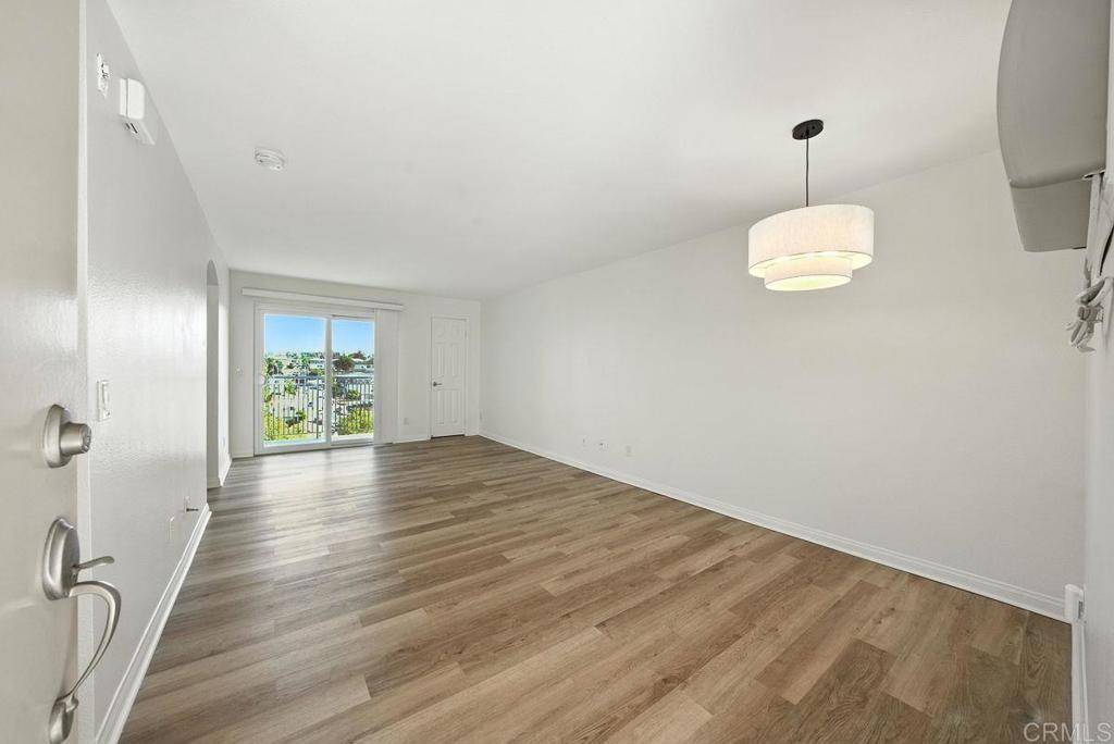 San Diego, CA 92115,5252 Orange AVE #326