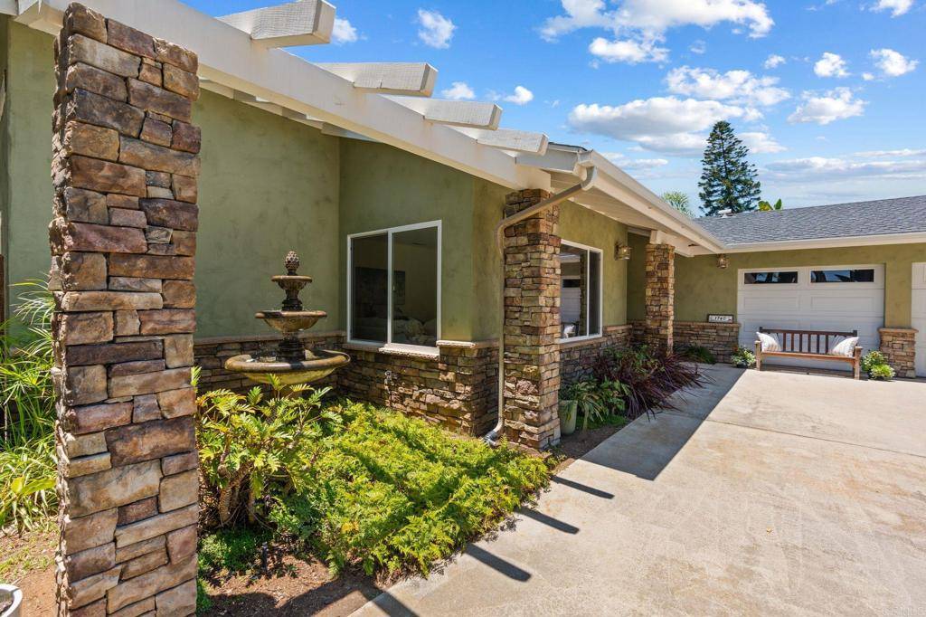Oceanside, CA 92054,1740 Fire Mountain DR