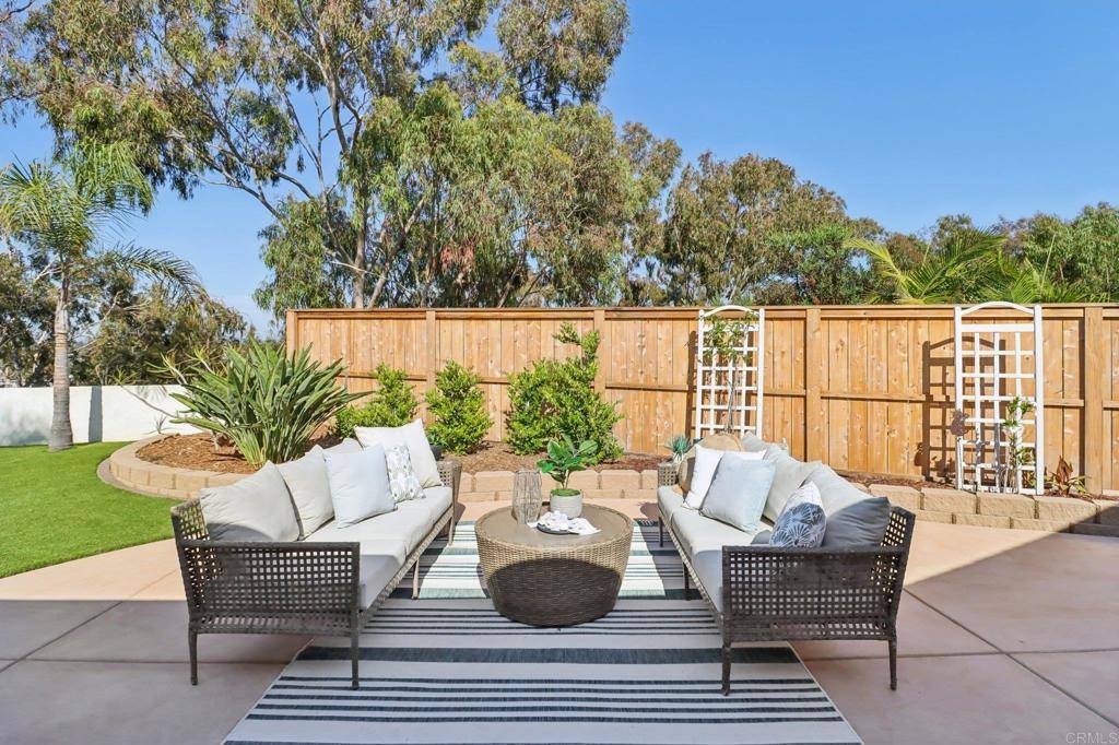 Encinitas, CA 92024,1358 Walnutview Dr
