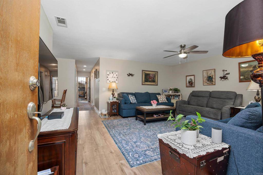 Oceanside, CA 92057,4396 Albatross Way