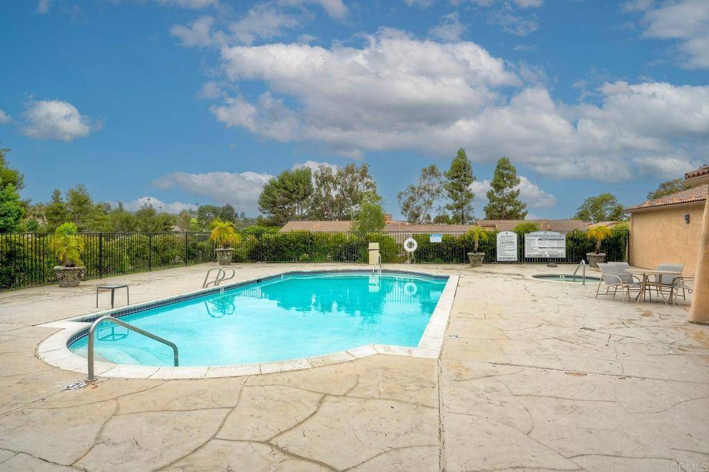 Oceanside, CA 92057,3796 San Ramon #51