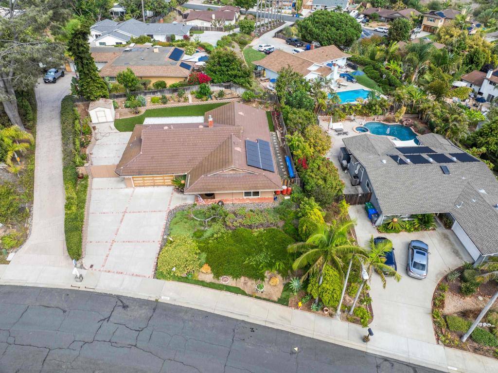 Carlsbad, CA 92008,4906 VIA HINTON