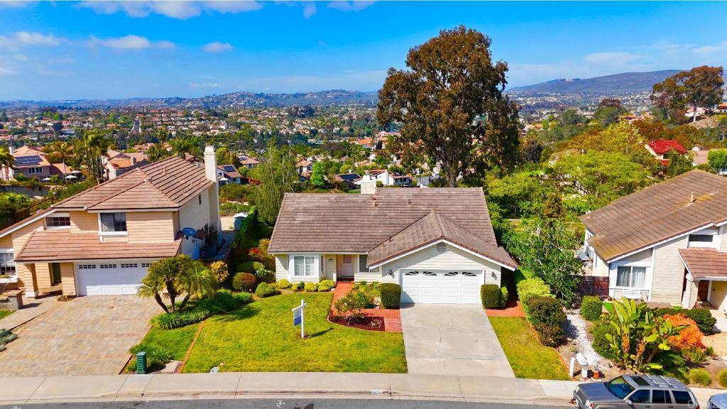 Encinitas, CA 92024,1633 Willowspring Dr. N.