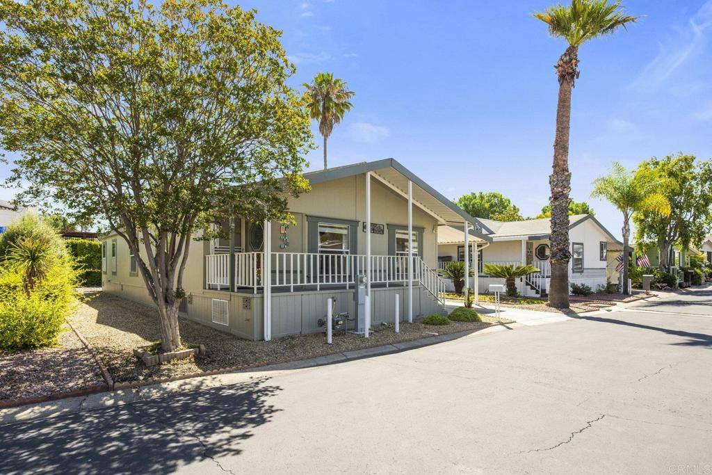 Escondido, CA 92026,525 W El Norte Pkwy ##301