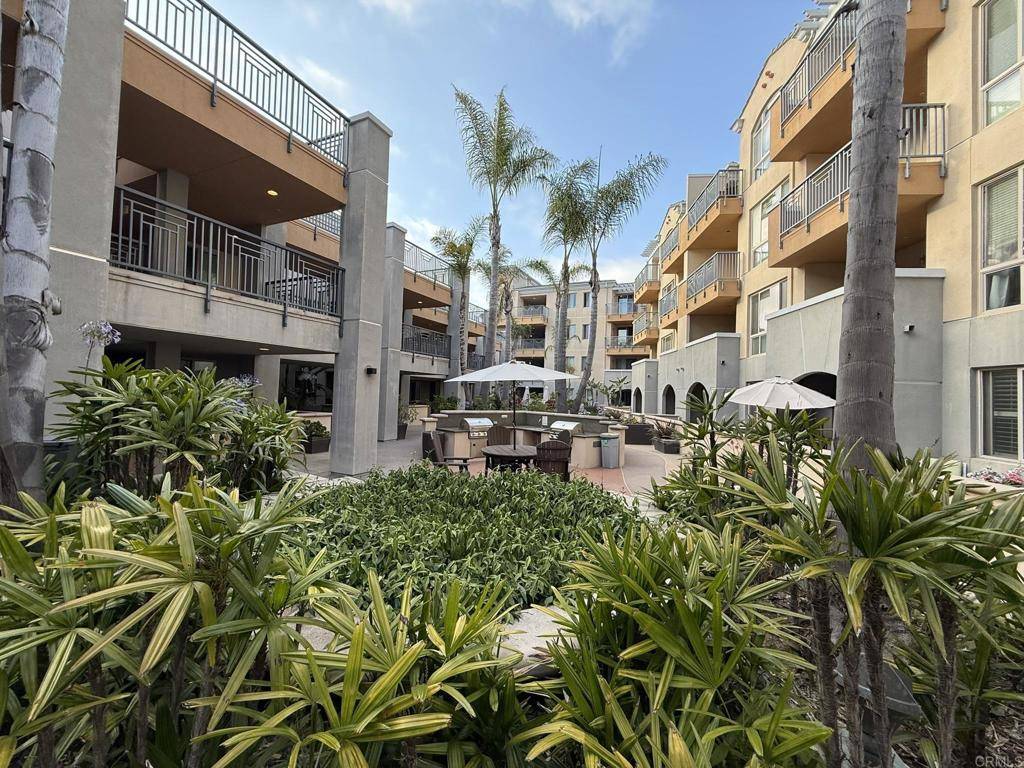San Diego, CA 92130,3887 Pell PL