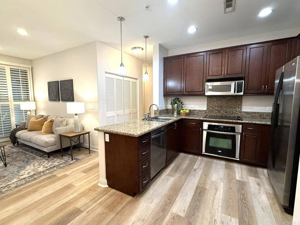San Diego, CA 92130,3887 Pell PL #134