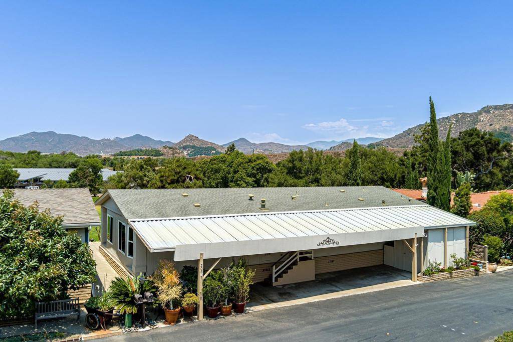 Fallbrook, CA 92028,4650 Dulin #208