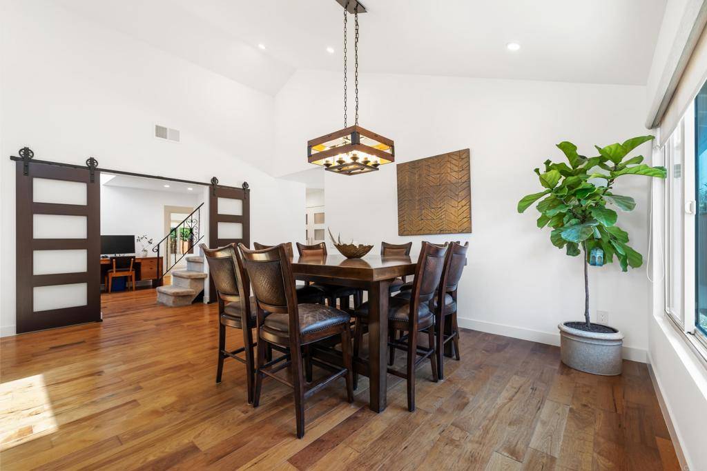 Encinitas, CA 92024,1601 Tucker LN