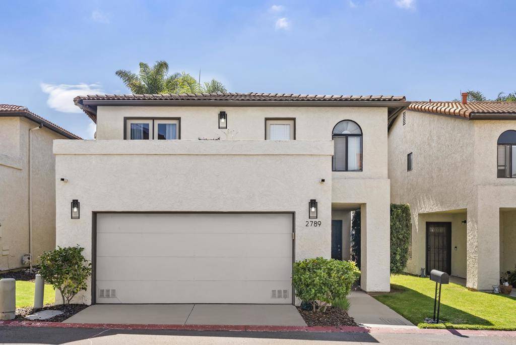 Carlsbad, CA 92009,2789 Vista del Oro