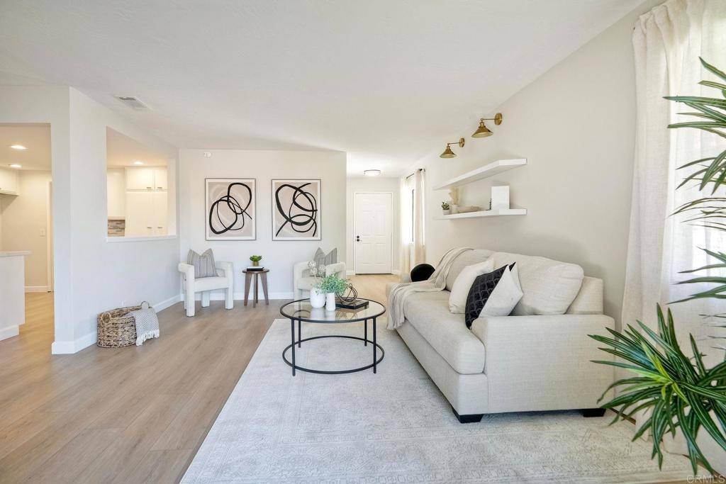 Carlsbad, CA 92009,3115 Avenida Topanga