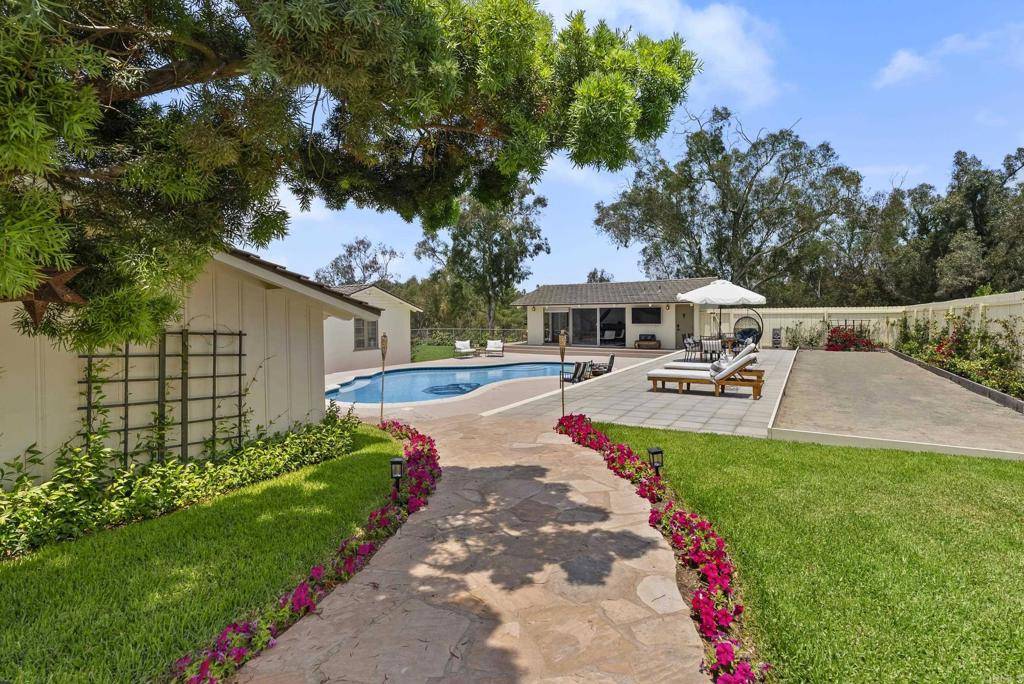 Rancho Santa Fe, CA 92067,5306 Linea del Cielo
