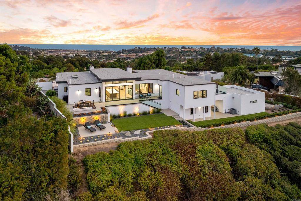 Del Mar, CA 92014,1110 Solana DR