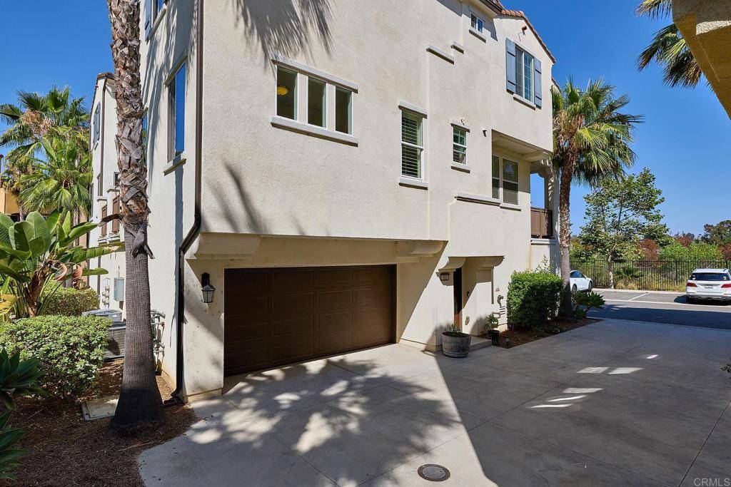 Oceanside, CA 92057,5086 Cascade WAY #101