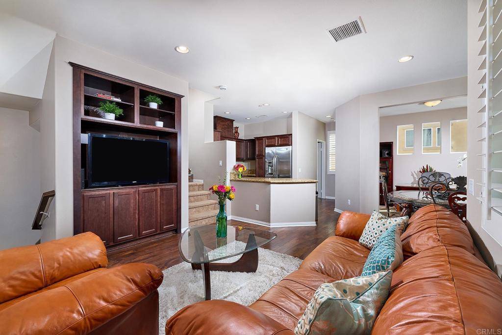 Oceanside, CA 92057,5086 Cascade WAY #101