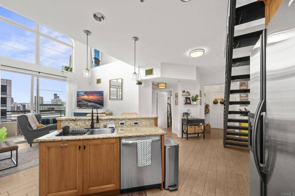 San Diego, CA 92101,1480 Broadway #2604