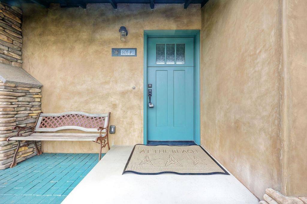 Oceanside, CA 92054,605 Morse ST #A