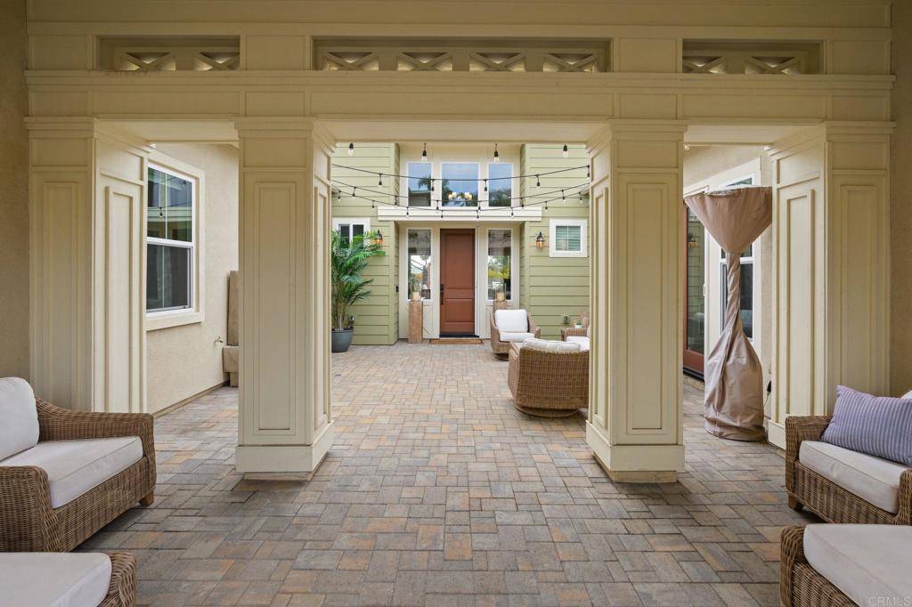 Encinitas, CA 92024,956 Urania AVE