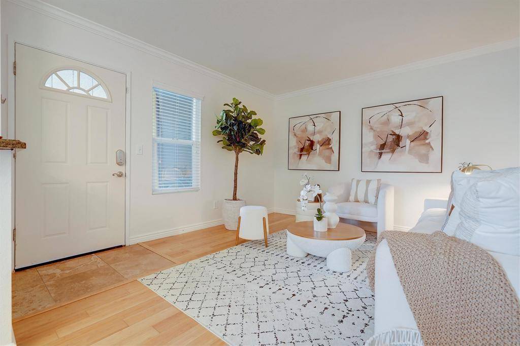 San Diego, CA 92109,911 Missouri ST #8