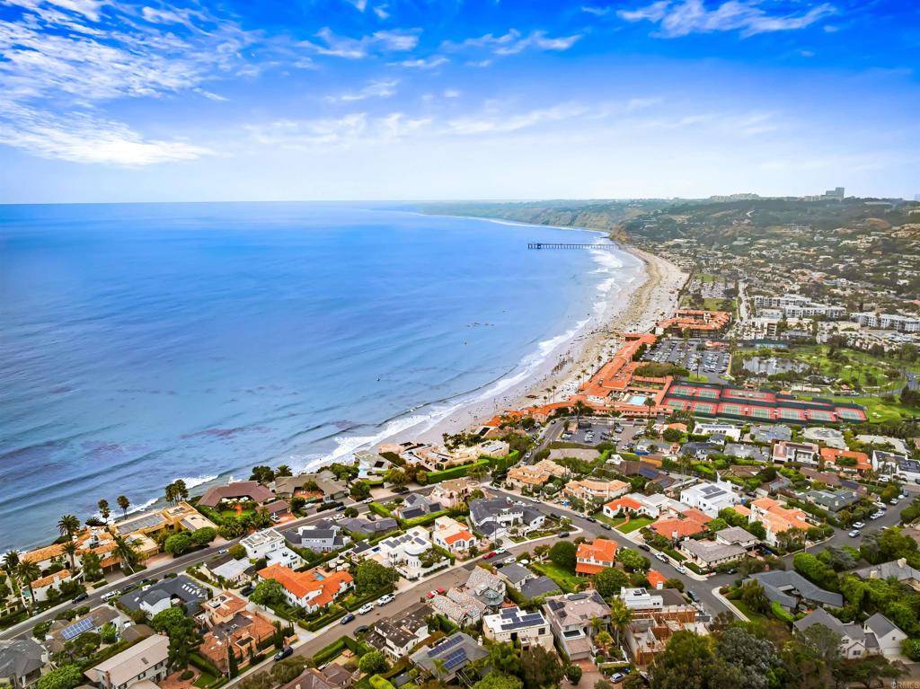 La Jolla, CA 92037,1879 Viking Way