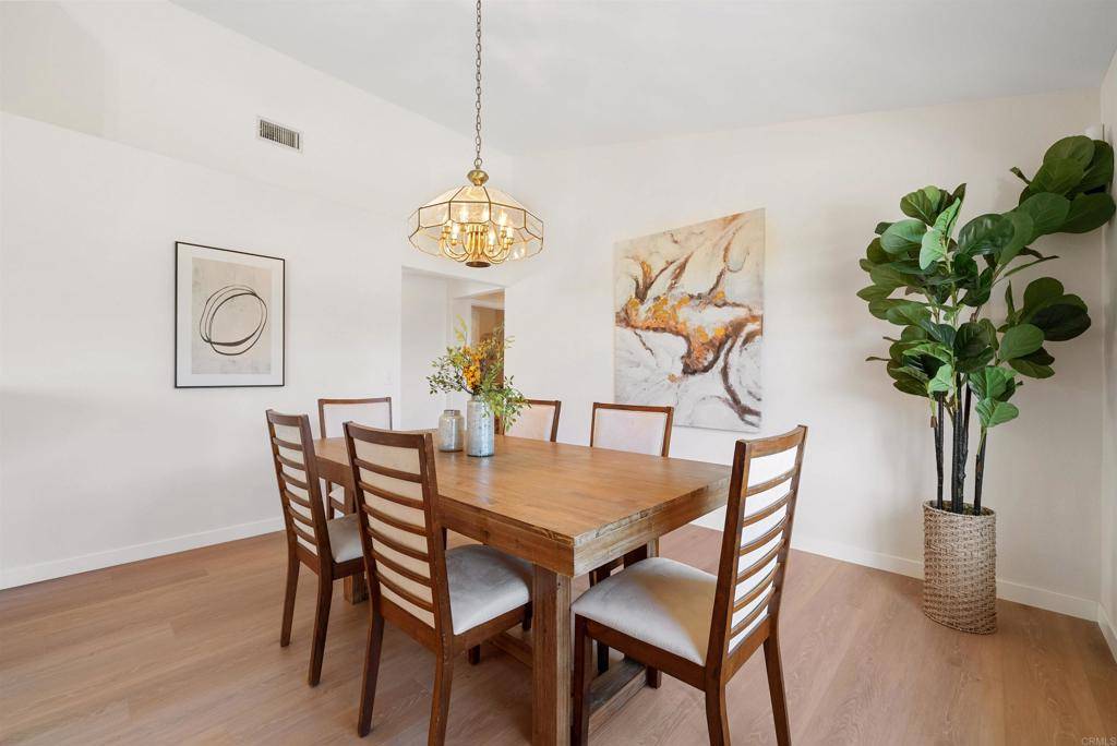 11592 Kaywood Escondido, CA 92026